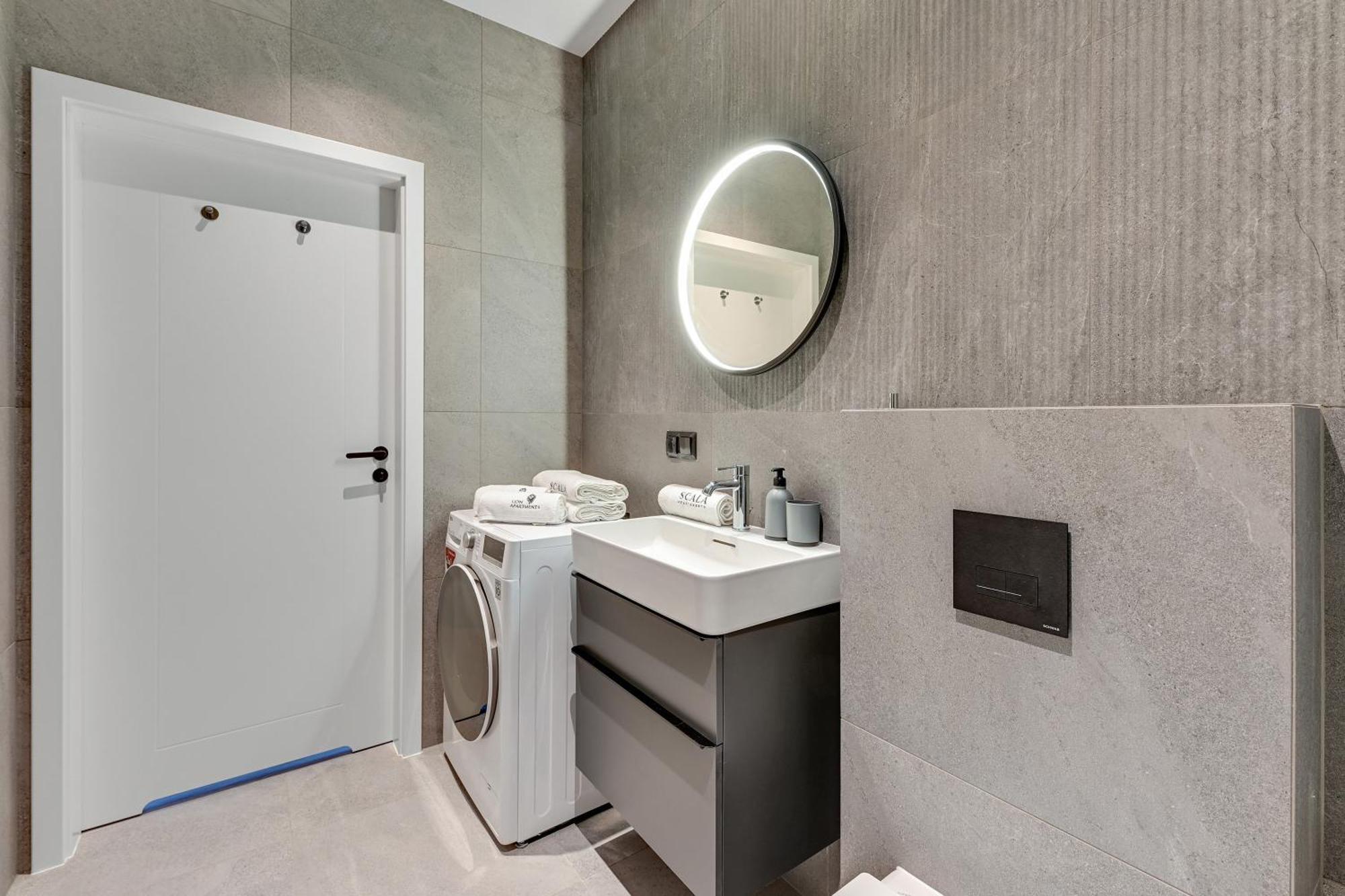 Scala City Center Apartments & Studio By Lion Apartments Гданьск Экстерьер фото